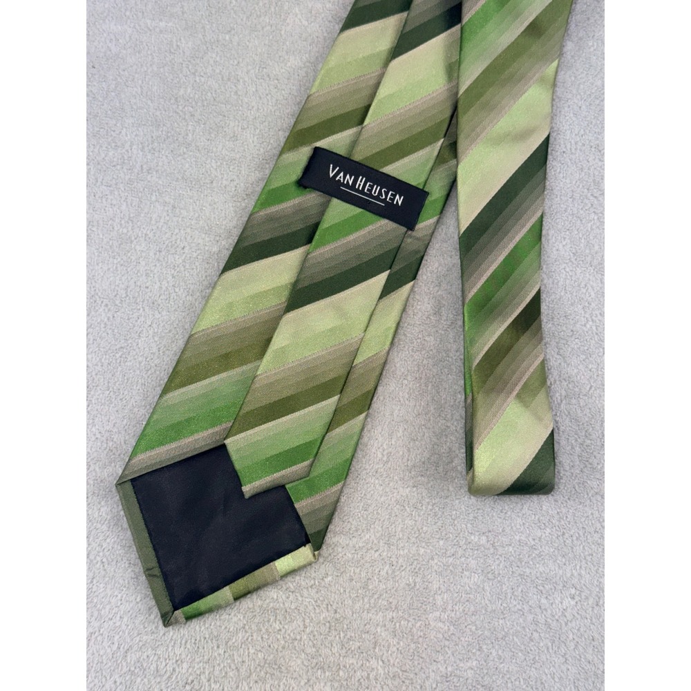 Van Heusen Mens Green Striped Silk Tie Hand Made Diagonal Pattern Necktie - Picture 2 of 4